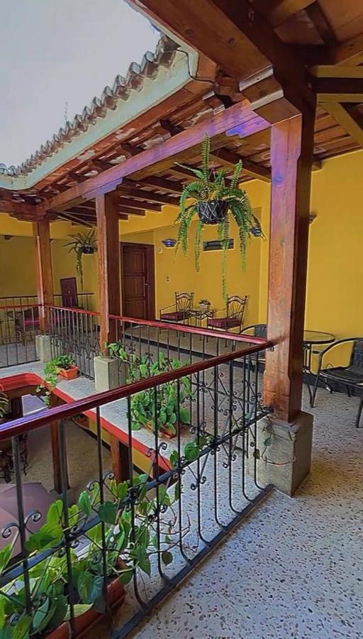 Hotel Posada San Miguel Антигуа-Гватемала Экстерьер фото